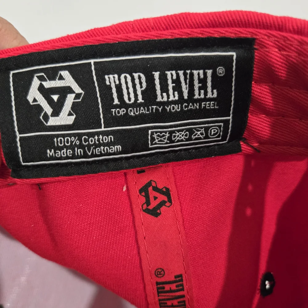 Top Level stand out